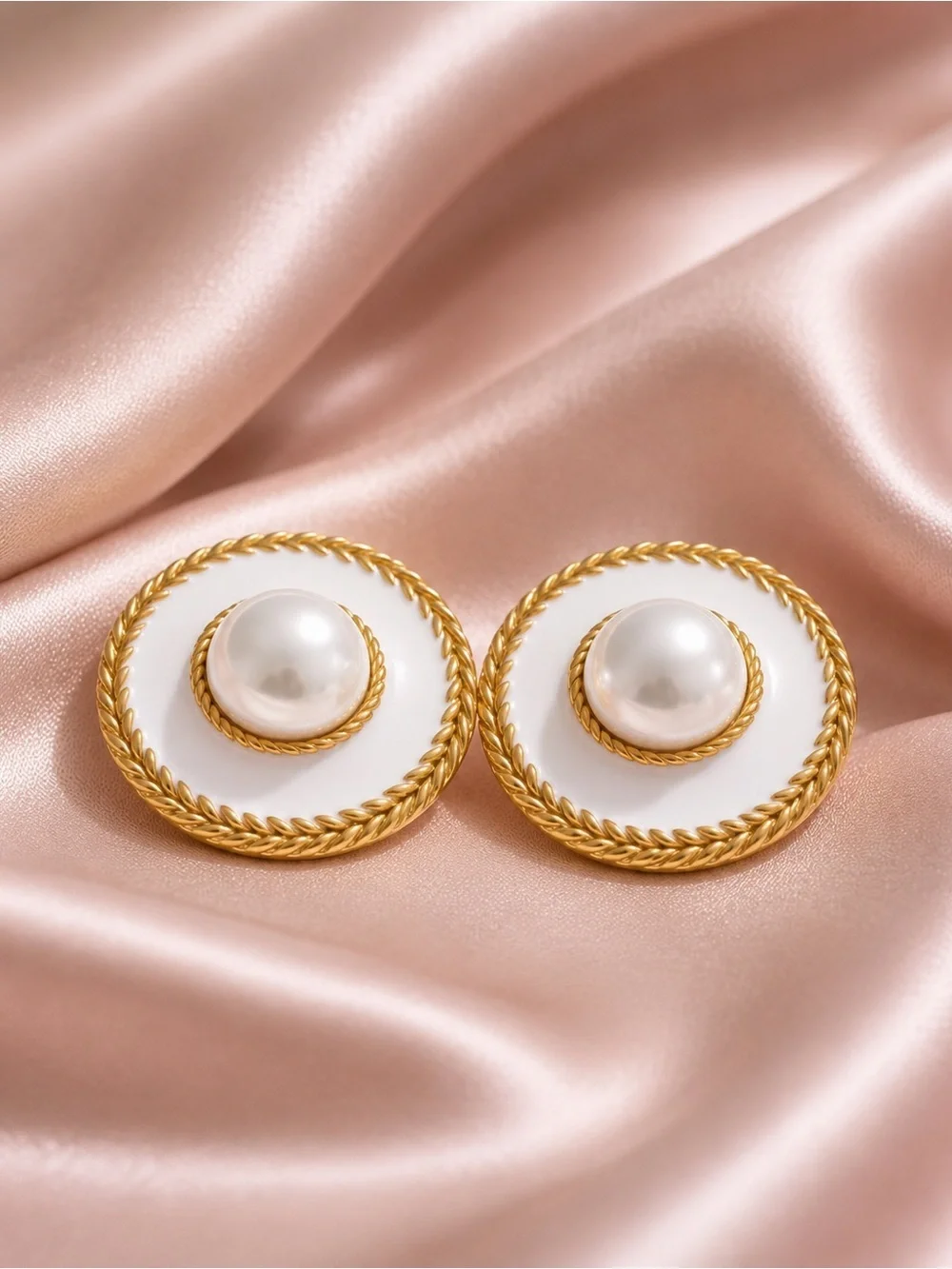 Luxury Gold Medallion Necklace Earrings Set